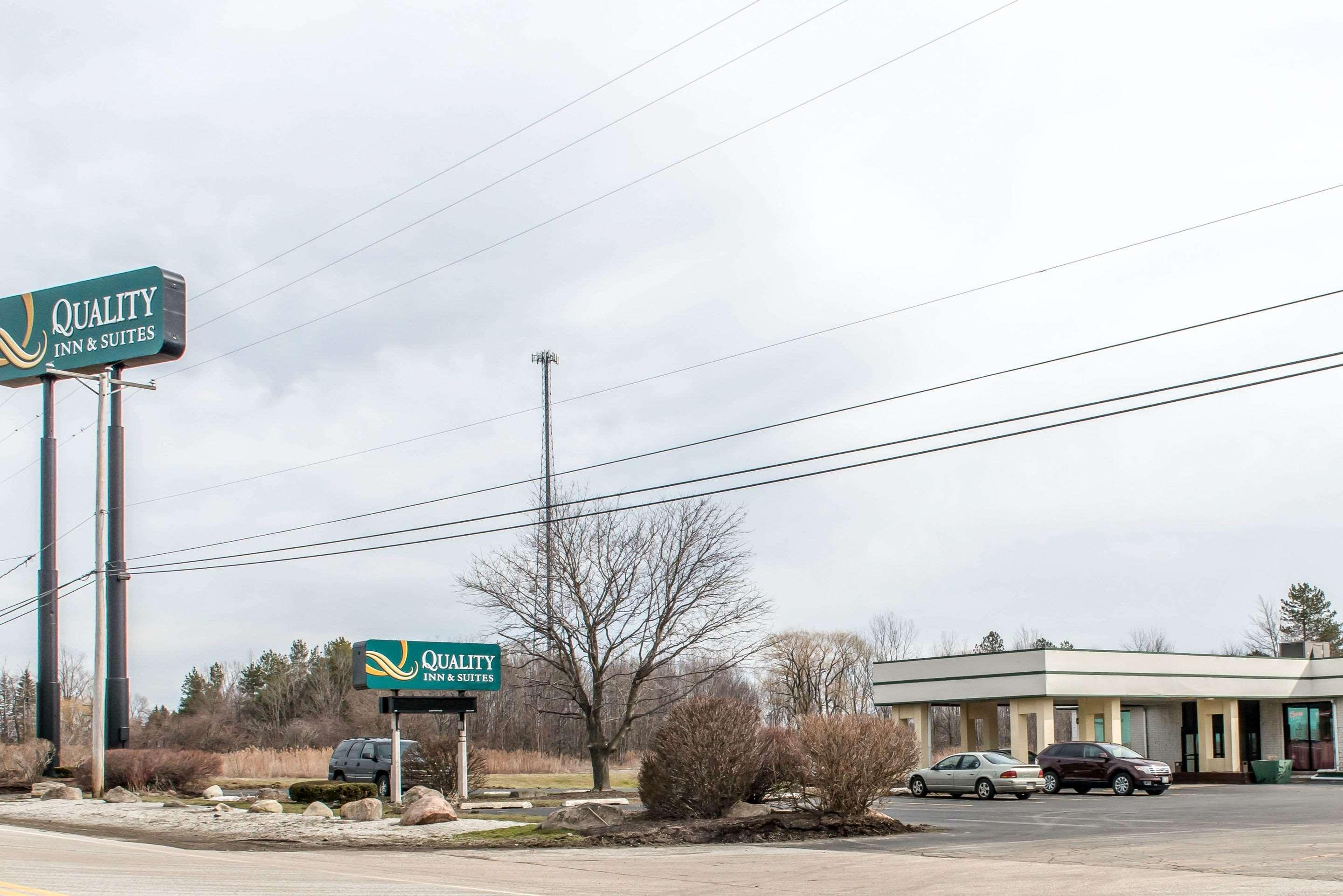Quality Inn & Suites Fairview  Exterior foto
