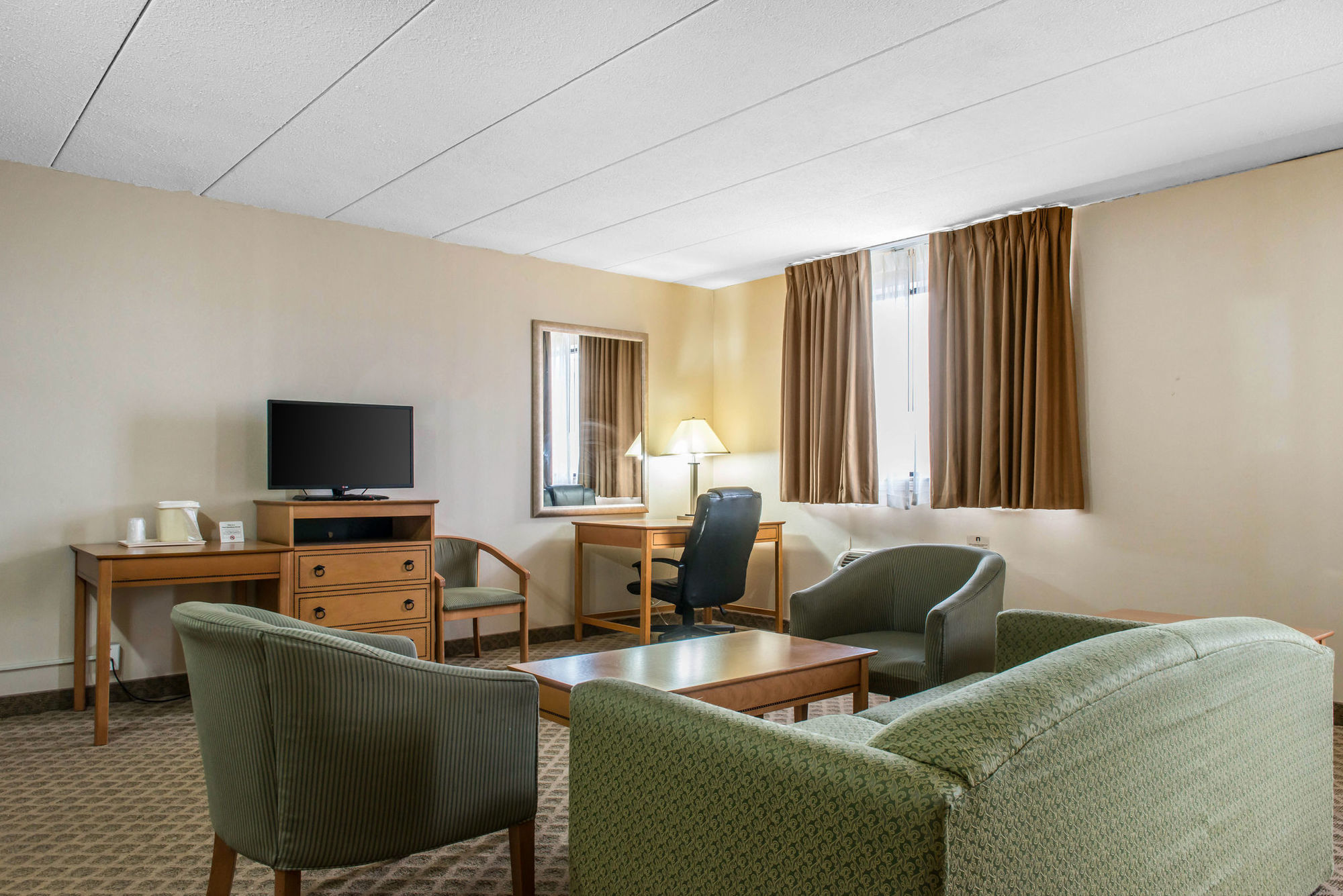 Quality Inn & Suites Fairview  Zimmer foto